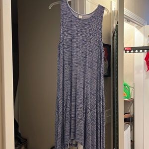 Knee- length dress
